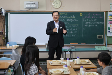 新冠小学校ふるさと給食